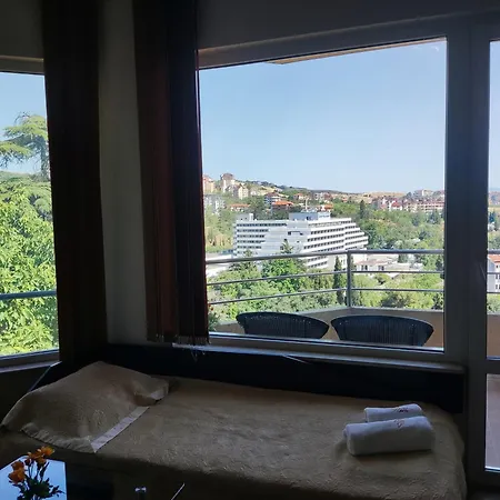 Avis 3* Σαντάνσκι