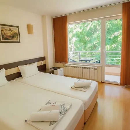 Avis Σαντάνσκι