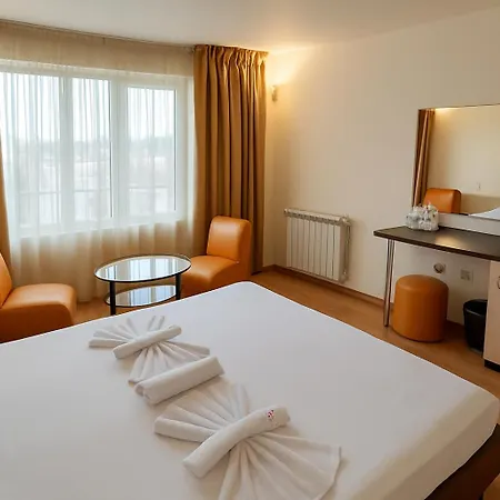 Hotel Avis 3*