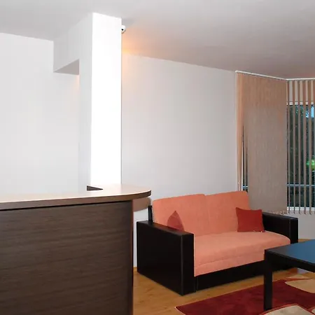 Hotel Avis 3*
